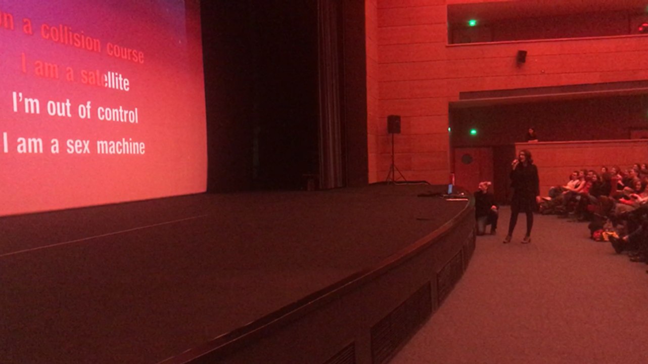 Karaoke « Queen » à l’amphi Pierre-Daure