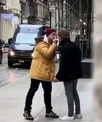 Ce combat entre ces deux hommes et d'un autre niveau...Très agressifs !