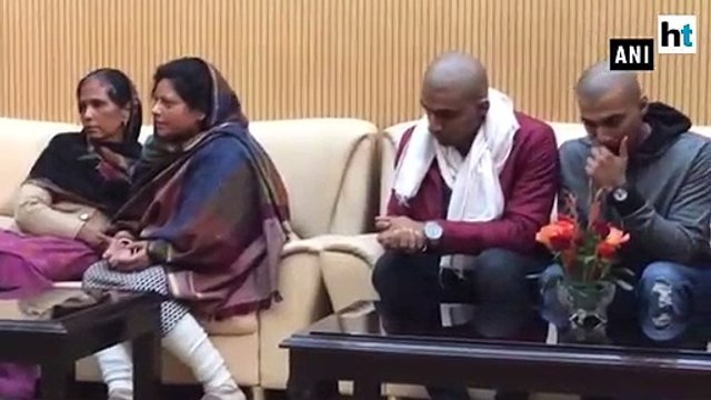 Bulandshahr violence: UP CM Yogi Adityanath meets family of slain cop