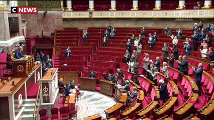 La hausse de la taxe sur le carburant annulée en 2019