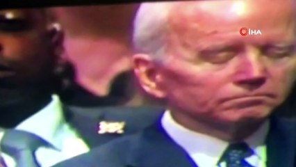 - Bill Clinton Ve Joe Biden, Bush'un Cenazesinde Uyudu, Twitter'da Olay Oldu