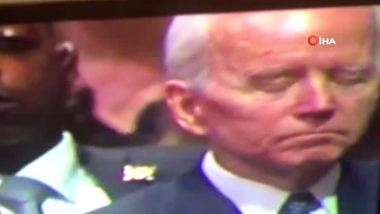 Bill Clinton ve Joe Biden, Bush'un Cenazesinde Uyudu, Twitter'da Olay Oldu