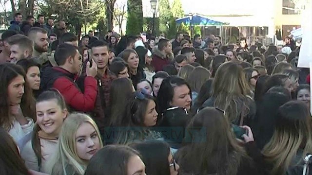 Protesta studentorë shtrihet edhe në Korçë, Elbasan dhe Durrës - News, Lajme - Vizion Plus