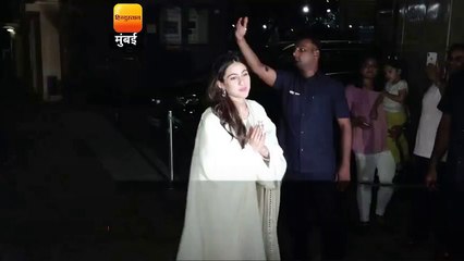 मुंबई में  फिल्म केदारनाथ की स्पेशल स्क्रीनिंग ,सारा आली खान भी नजर आईं