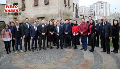 (6 Aralık 2018) BAŞKAN BÜYÜKKILIÇ, “MESLEKİ ODALAR, ÇALIŞMALARIMIZA YÖN VERİYOR”