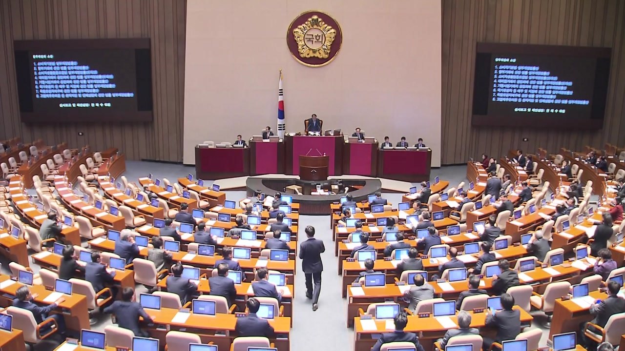 세비 '셀프 인상' 후폭풍..."복지 예산 줄고 지역구 예산 늘고" / YTN