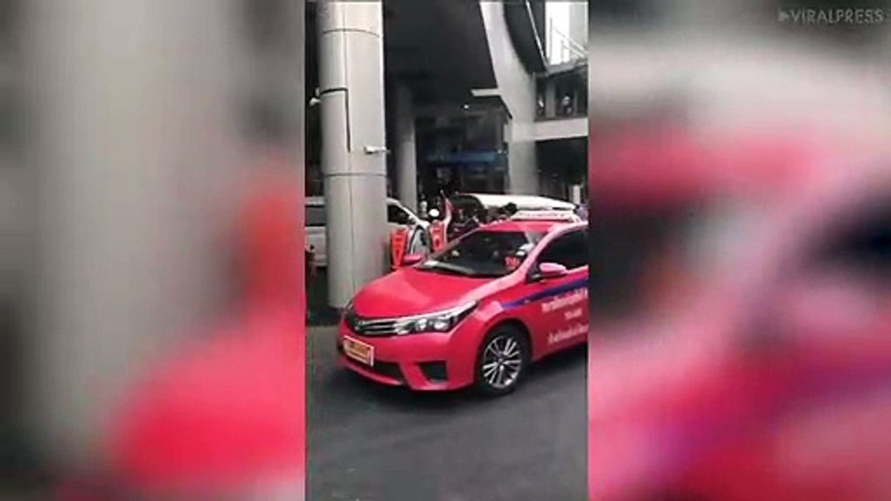 Security Guards Attack Taxi Driver