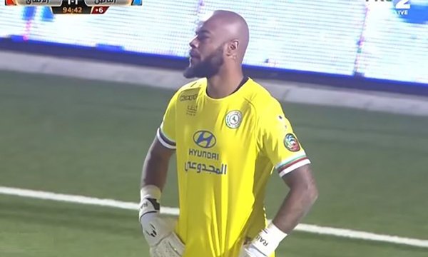 La grosse bourde de Rais Mbolhi contre Al Qadisiya