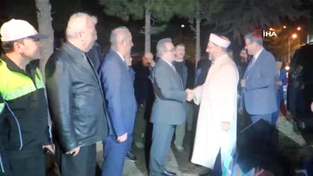 Diyanet İşleri Başkanı Erbaş Mardin'de Birlik Beraberlik İçin Dua Etti