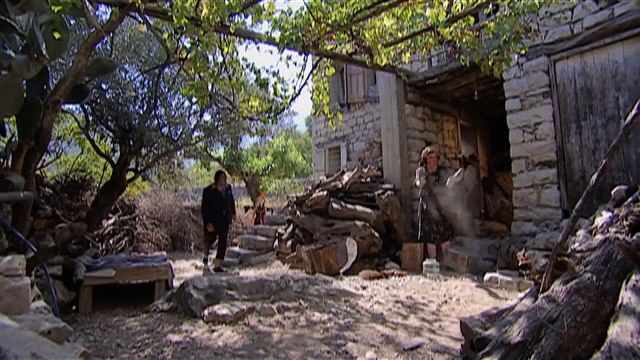 مشاهد اسعد خشروف من حلقة - الدكان | ضيعة ضايعة | - | الجزء الاول | - نضال سيجري