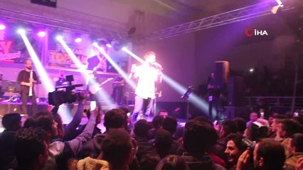 Yusuf Güney'den Askere Duygusal Jest