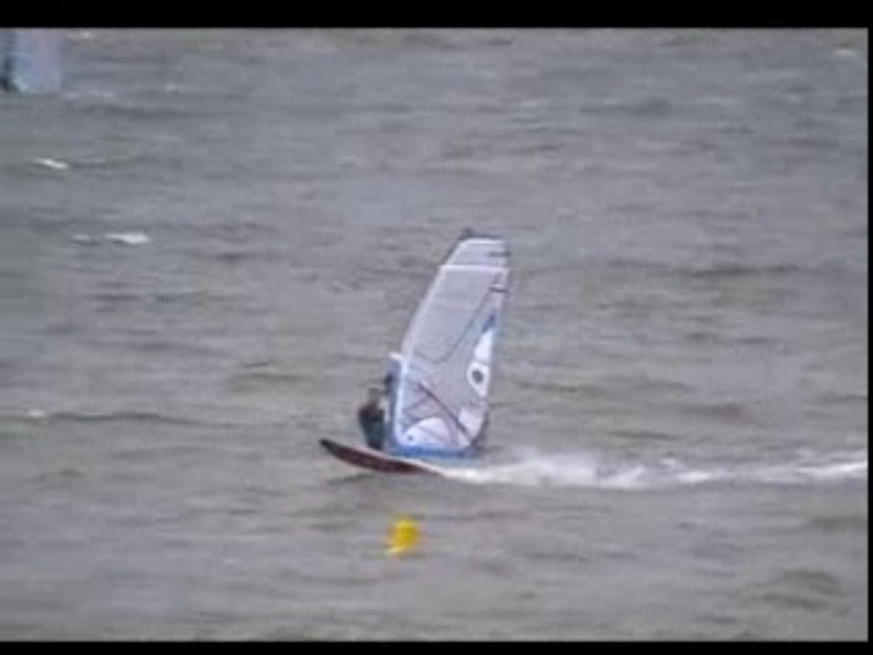 windsurf a tharaon