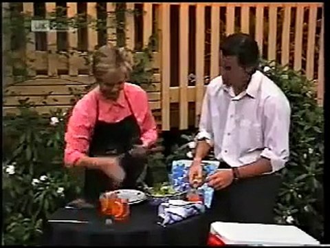 Neighbours Episode 1916