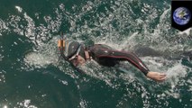 Perenang berhenti berenang melintasi Pacific Garbage Patch- TomoNews