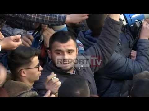 “Jo protestë para Kryeministrisë”/ Studentët nuk lëvizin nga MAS: Presim përgjigje nga Nikolla