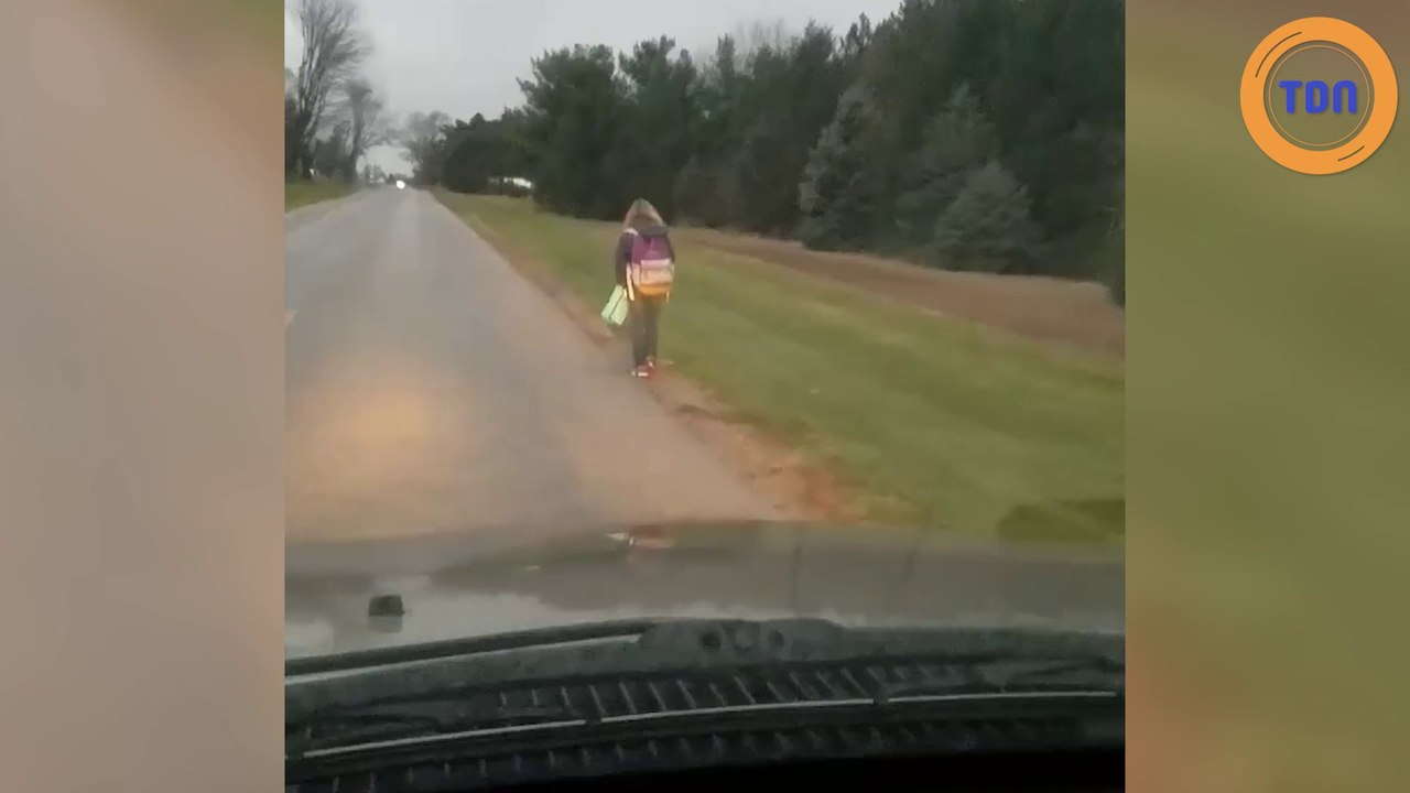 Ce papa punit sa fille pour son mauvais comportement !