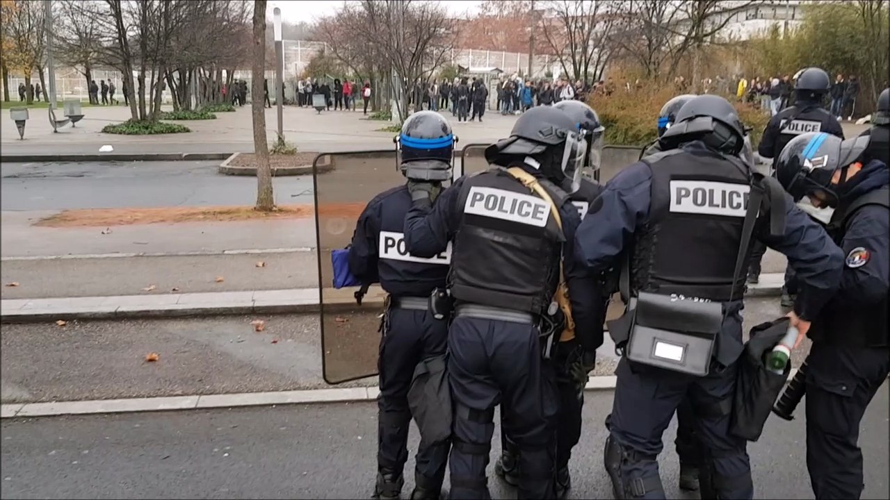 Violences en marge des rassemblements lycéens à Bron