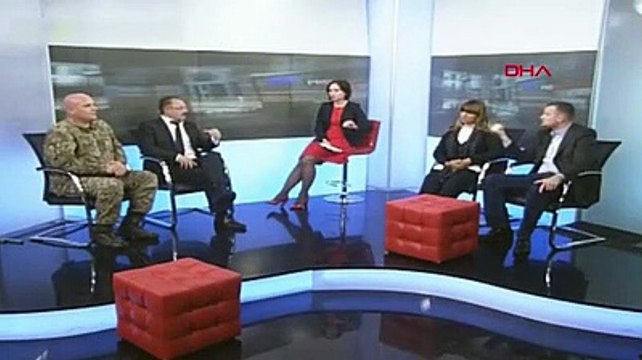 Milletvekilleri canlı yayında yumruk yumruğa birbirine girdi