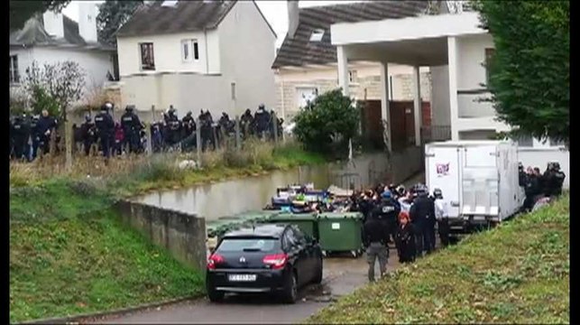 Mantes-la-Jolie : 146 lycéens agenouillés, menottés et arrêtés
