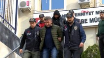 Suçluları Yakalayıp, Para Karşılığında Serbest Bırakan 2 Polis Gözaltına Alındı