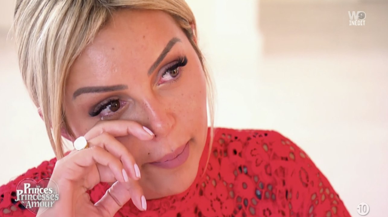 Les larmes de Fidji Ruiz (LPDLA6) - ZAPPING TÉLÉRÉALITÉ DU 07/12/2018