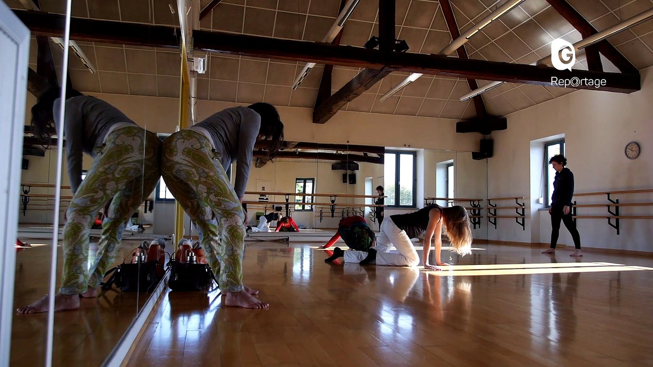 Reportage - Des ateliers danse-théâtre pour femmes enceintes