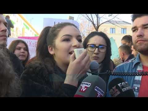 Studentët: Nuk negociojmë, plotësoni kërkesat ose grevë urie - News, Lajme - Vizion Plus