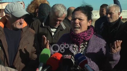 Ora News - Protesta buzë By pass-it, banorët e Dërmenasit kërkojnë kompensim për tokat