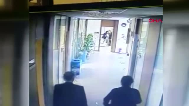 Adana Belediyede Silahlı Saldırı Anı Anbean Güvenlik Kameralarına Yansıdı