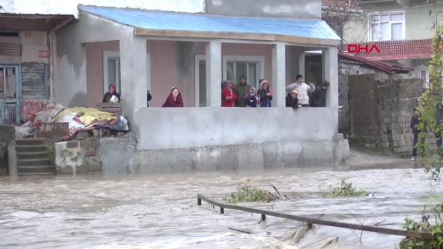 Zonguldak Taşan Dereyi İnceleyen Vali Bektaş Böyle Bir İş Olabilir mi ya - Ek
