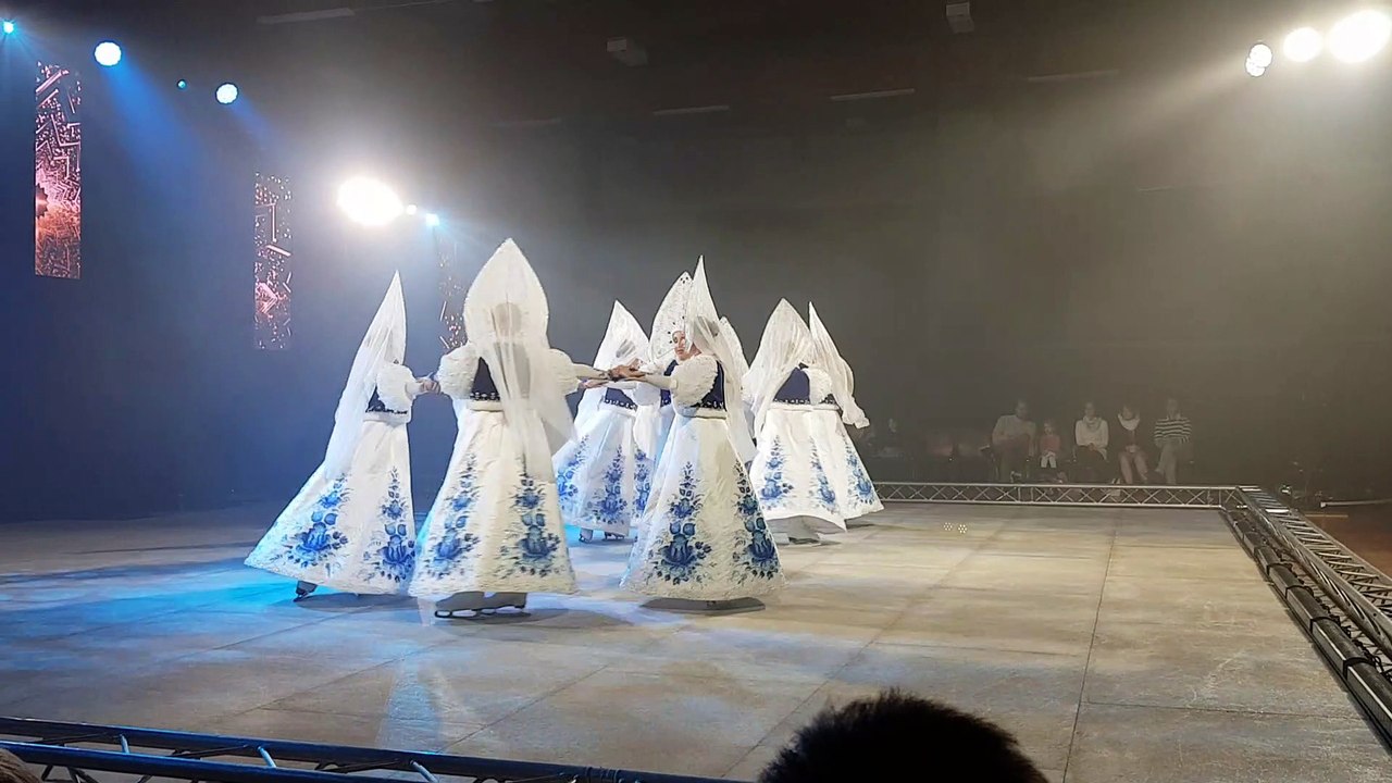 Les premières minutes du cirque de Moscou sur la "glace" de Remiremont