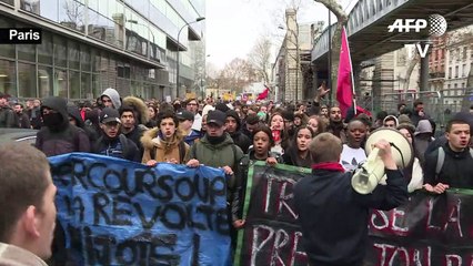 Manifestation de lycéens à Lyon, Paris et Lille