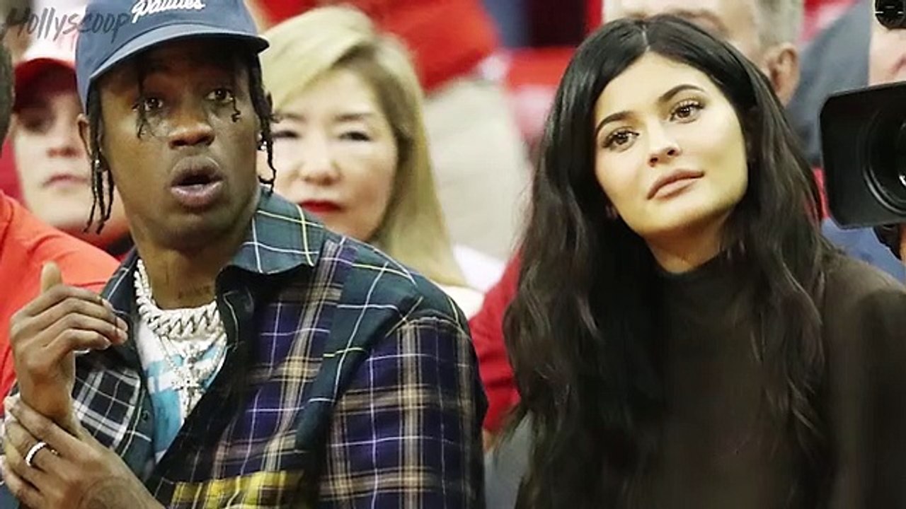Kylie Jenner Selling Backstage Passes To Meet Baby Stormi For This Insane Amount Of Money