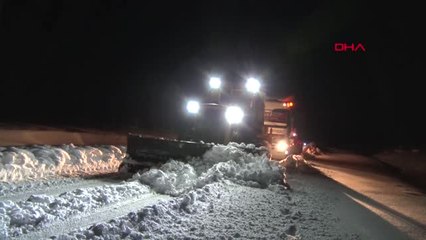 Mersin Toroslar'da Mahsur Kalan 2 Kişi, 9 Saatlik Operasyonla Kurtarıldı