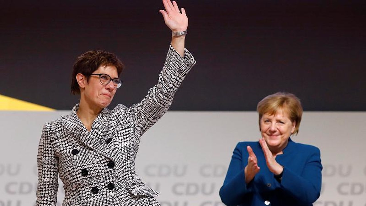 Annegret Kramp-Karrenbauer prend la tête de la CDU