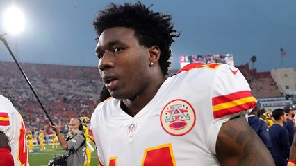 Rapoport: Chiefs being cautious with Watkins' foot injury