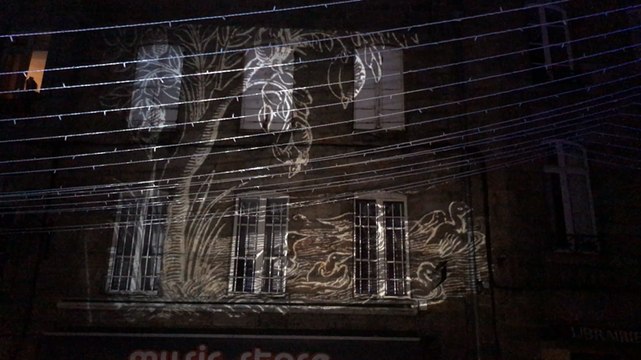 Les Rémouleurs mettent en lumière la place du Centre