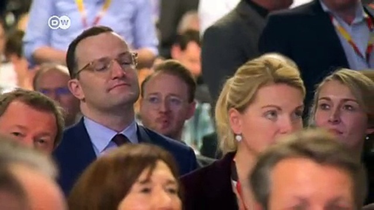 Triumph für AKK - Kramp-Karrenbauer ist CDU-Vorsitzende | DW Deutsch