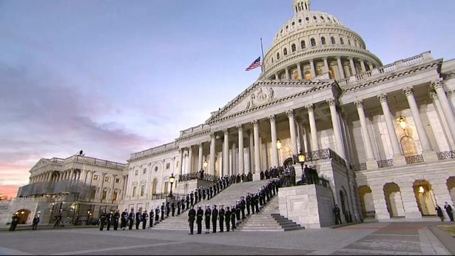 Неделя без комментариев: прощание с Бушем, королевский курьёз и запуск SpaceX