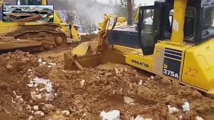 Unbelievable Biggest Excavator Bulldozer Operator Skills(1)