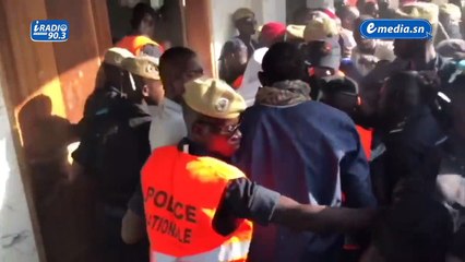 Enterrement de SLN : Son fils Cheikh en larmes devant la dépouille