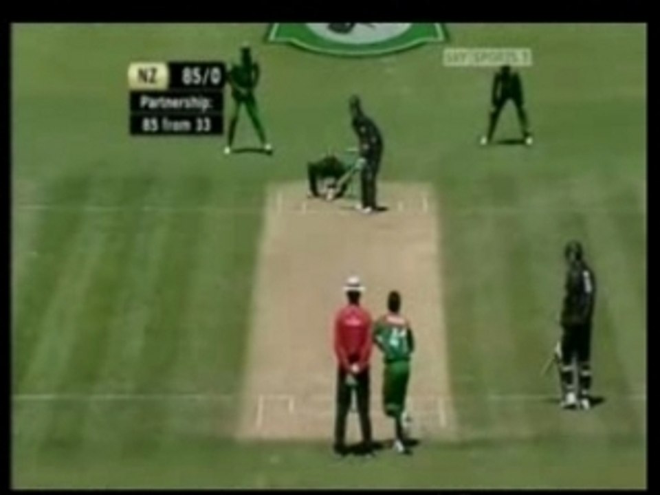 Ban v nz 3rd odi p4