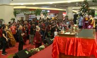 Grandmaster Sheng Yen Lu Hadiri Pameran Buku Karyanya