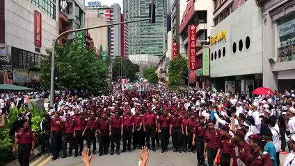 Anti-ICERD protesters march towards Dataran Merdeka