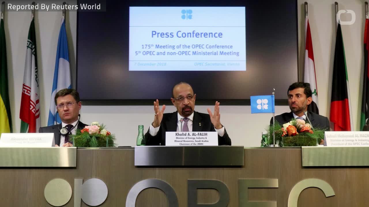 Iran Agrees to OPEC Oil Cut, Focus Shifts Back to Russia