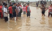 Tanggul Sungai Jebol, Sejumlah Rumah Warga di Semarang Terendam Banjir