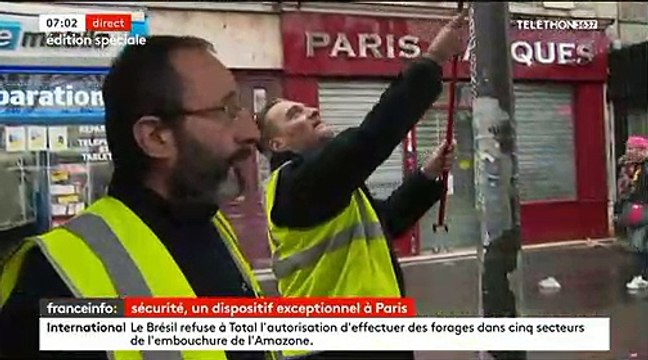 L'incroyable mission des agents municipaux à Paris qui font place net aux manifestants et vident les rues de Paris - Regardez