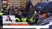 Gilets Jaunes: Regardez les premiers gaz lacrymogènes qui sont lancés par les forces de l'ordre aux Champs Elysées