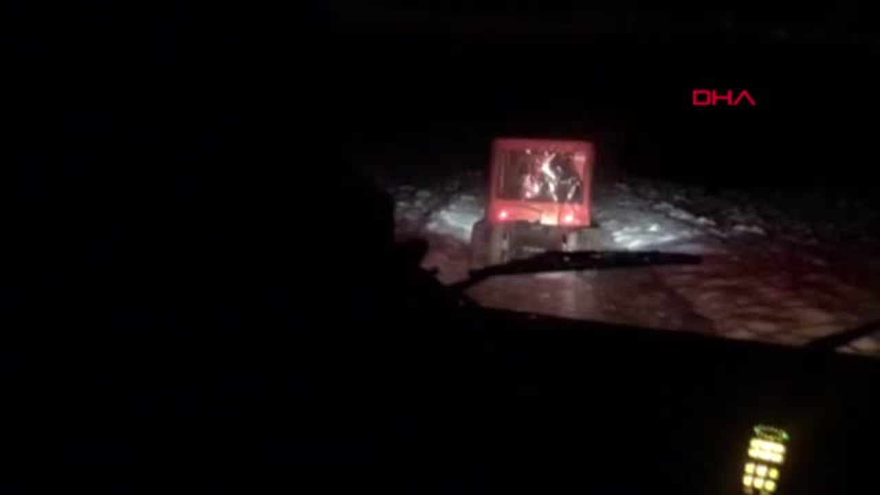 Burdur Karda Mahsur Kalan Tedaş Ekibini Afad Kurtardı