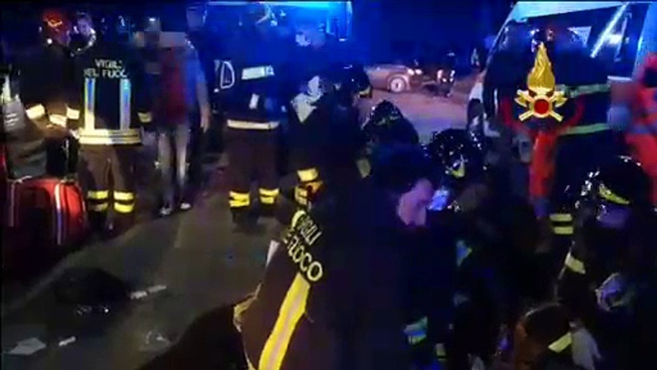 Seis fallecidos y más de 100 heridos por una estampida en una discoteca de Italia